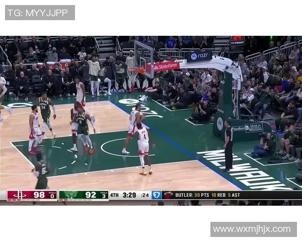 勇士与雄鹿激战回顾1月13号精彩比赛录像分析与亮点总结 勇士与雄鹿激战回顾1月13号精彩比赛录像分析与亮点总结