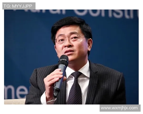 中国足球明星李华的辉煌历程与未来展望:从绿茵场到国际舞台的传奇之路 中国足球明星李华的辉煌历程与未来展望:从绿茵场到国际舞台的传奇之路